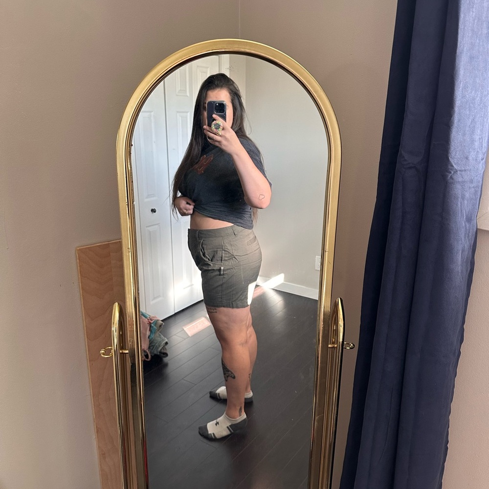 🌼 3/$30 | EUC | Ladies Mountain Warehouse Shorts
